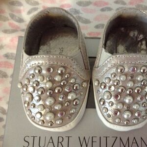 New in Box Stuart Weitzman baby size 1 silver gray jeweled faux suede shoes